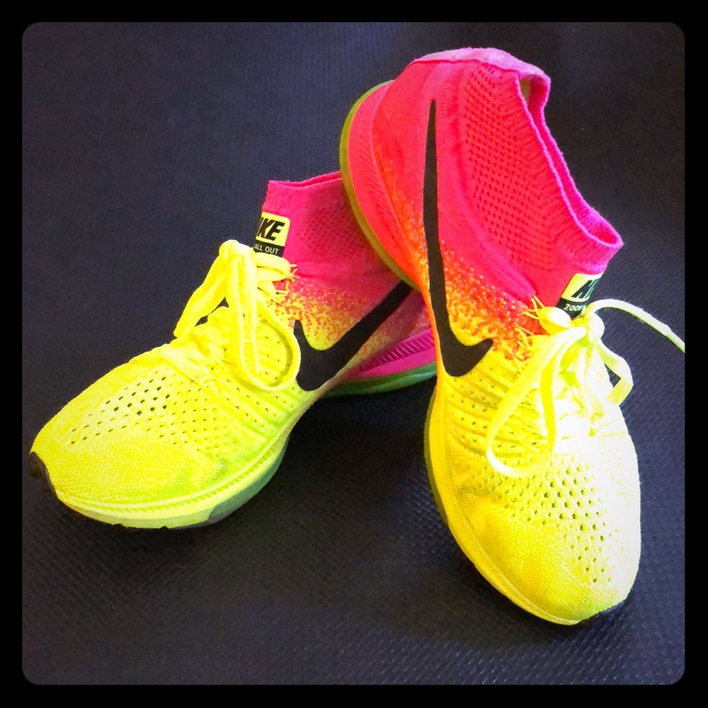 Women’s size 7.5 Nike Zoom All Out Flyknit